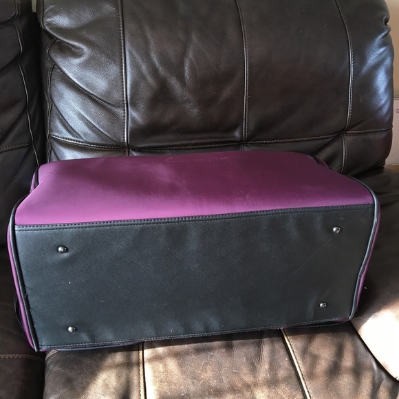 Adrienne Vittadini  Nylon 22" Multi Pocket Duffel Bag - Picture 5 of 16